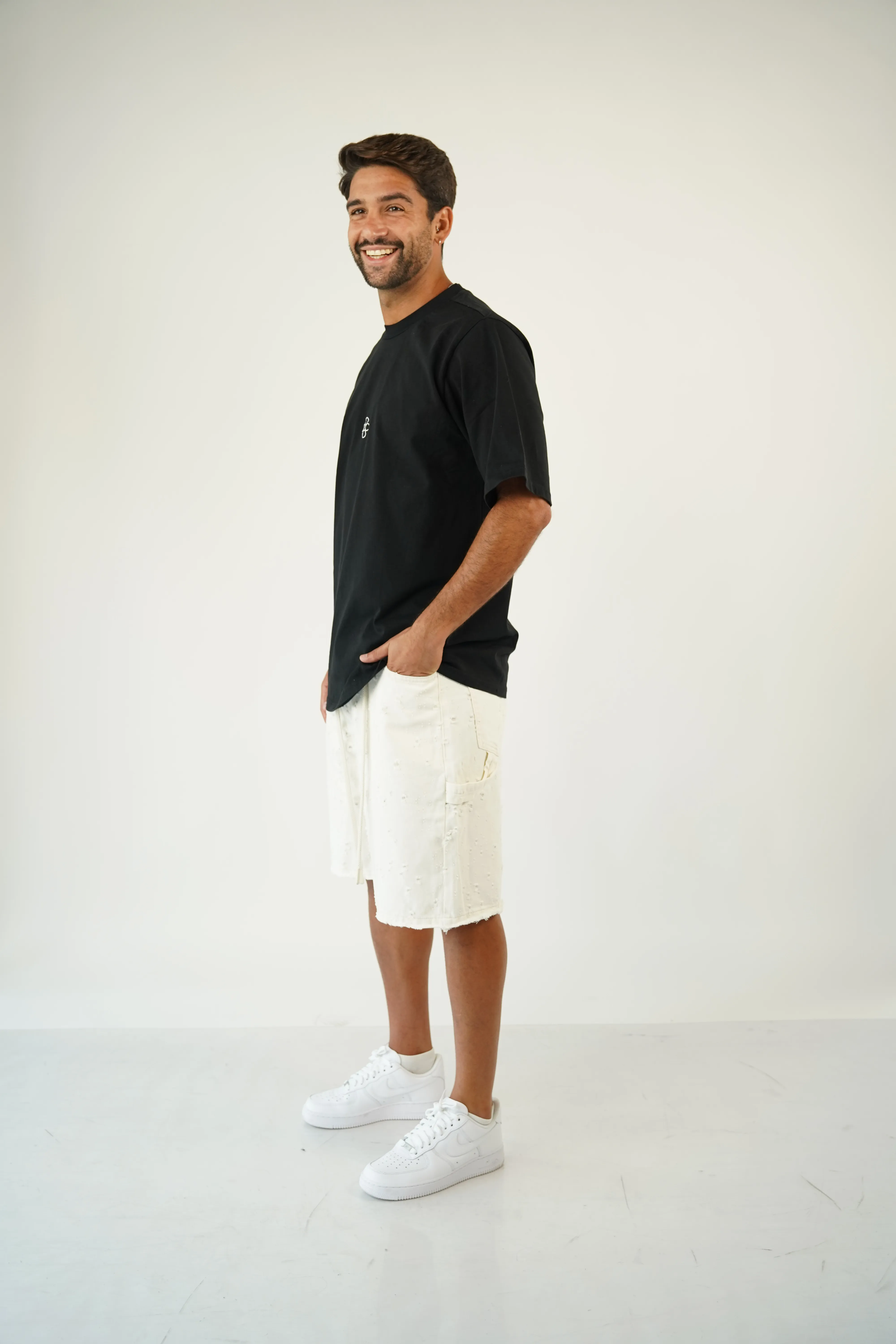 ברמודה ג'ינס לבן