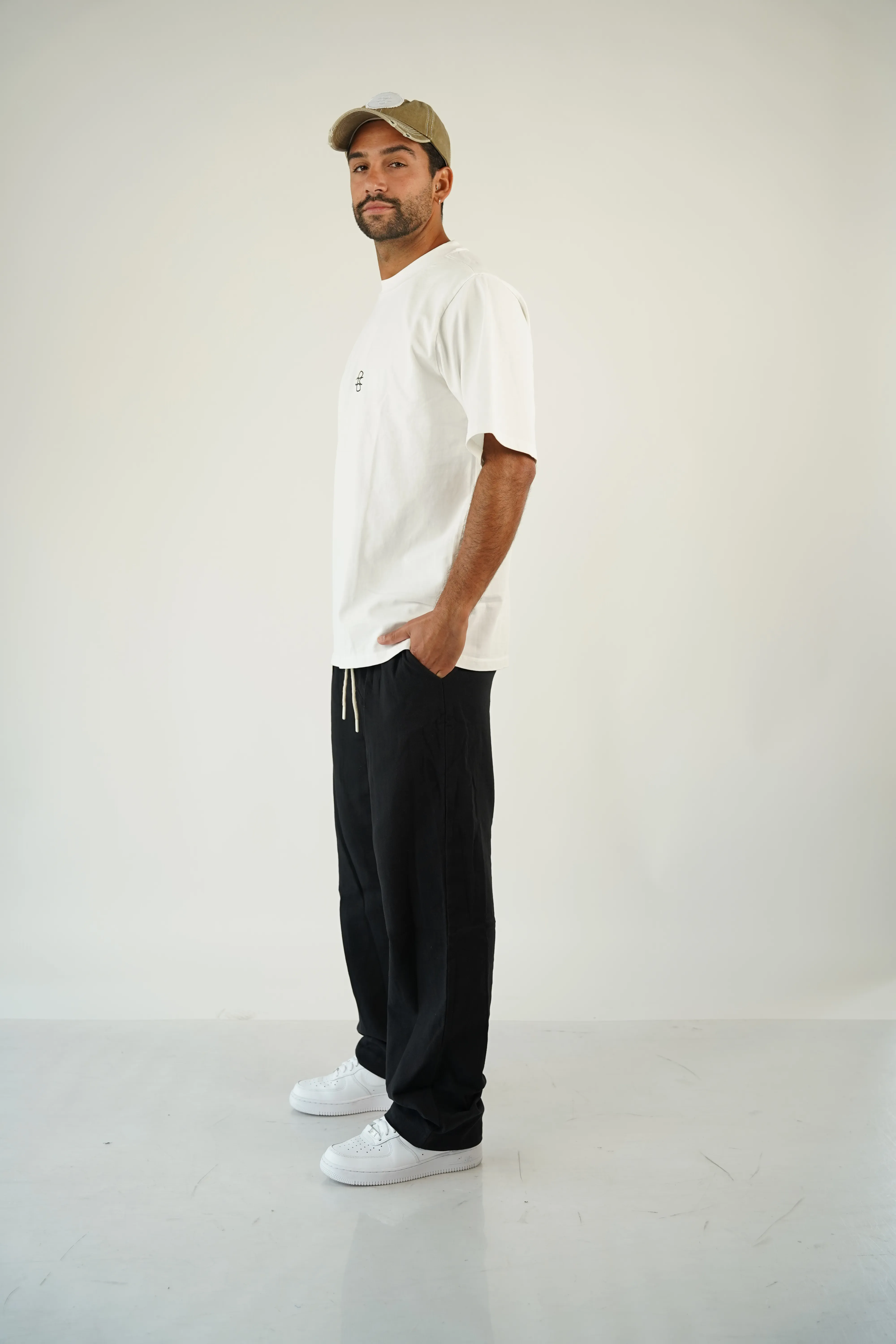 מכנסי פשתן גיא