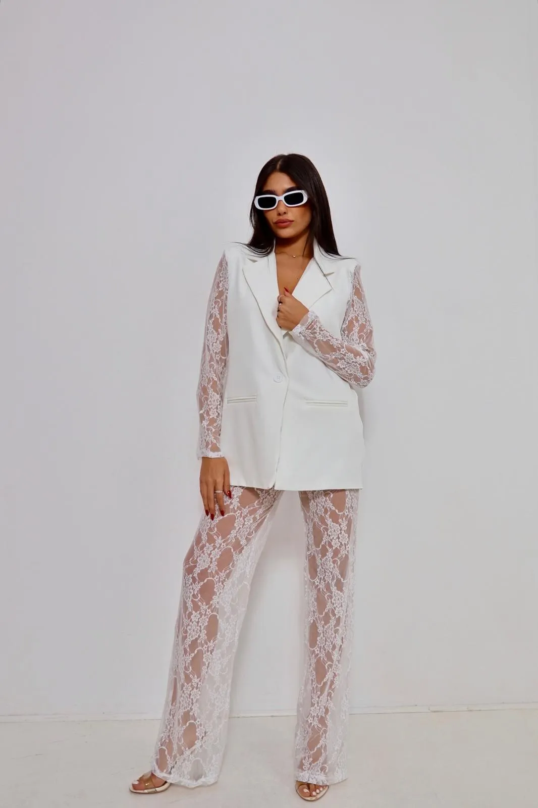 בלייזר שרוולי תחרה