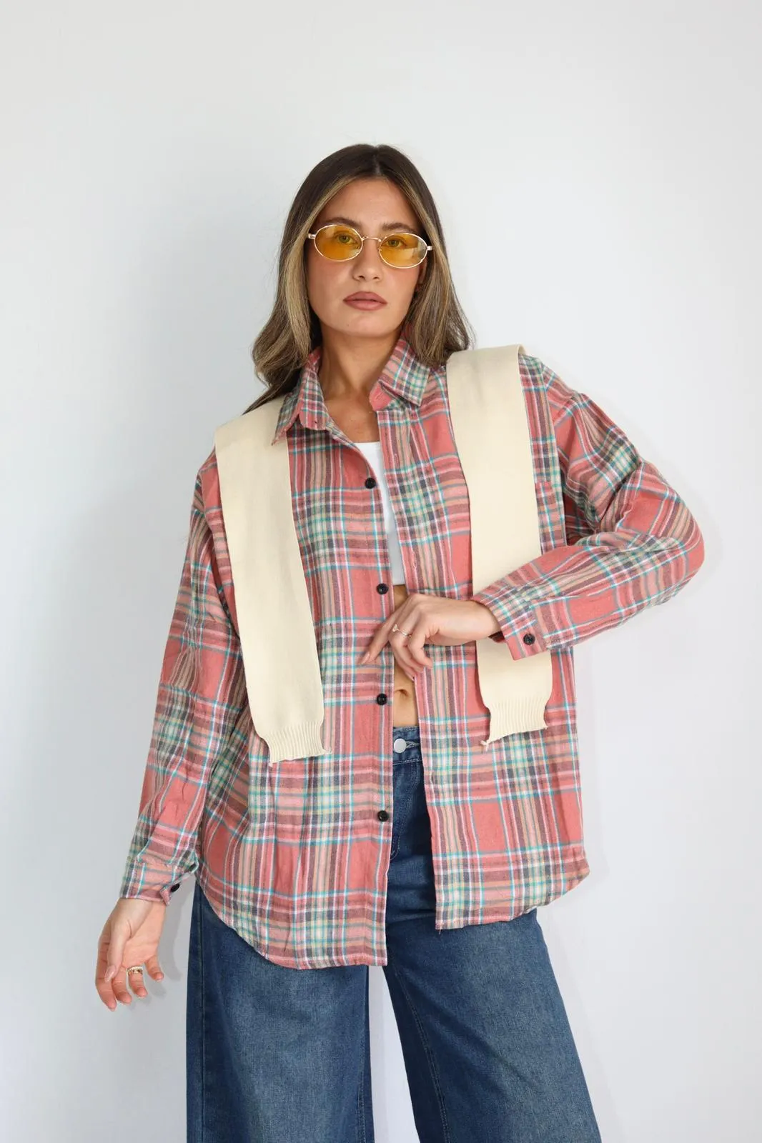 חולצת אריג משבצות