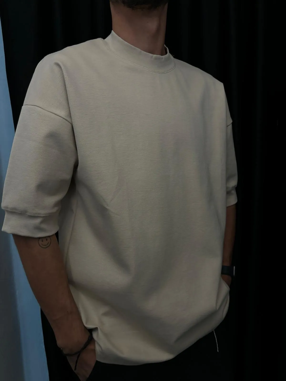 טישרט צווארון גבוהה