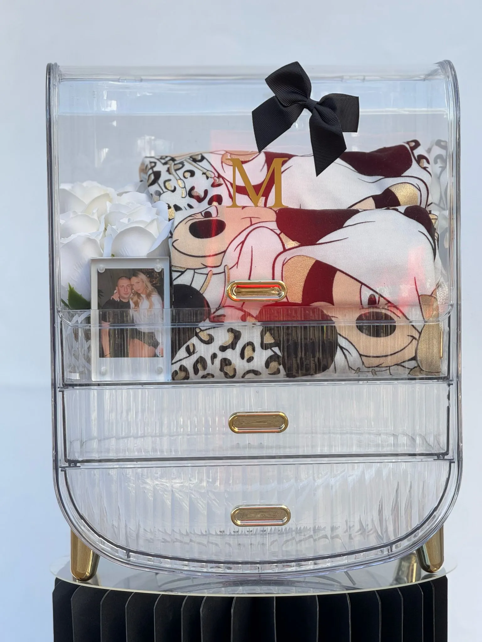 ארגונית + פיג'מה + בלוק אקרילי עם תמונה