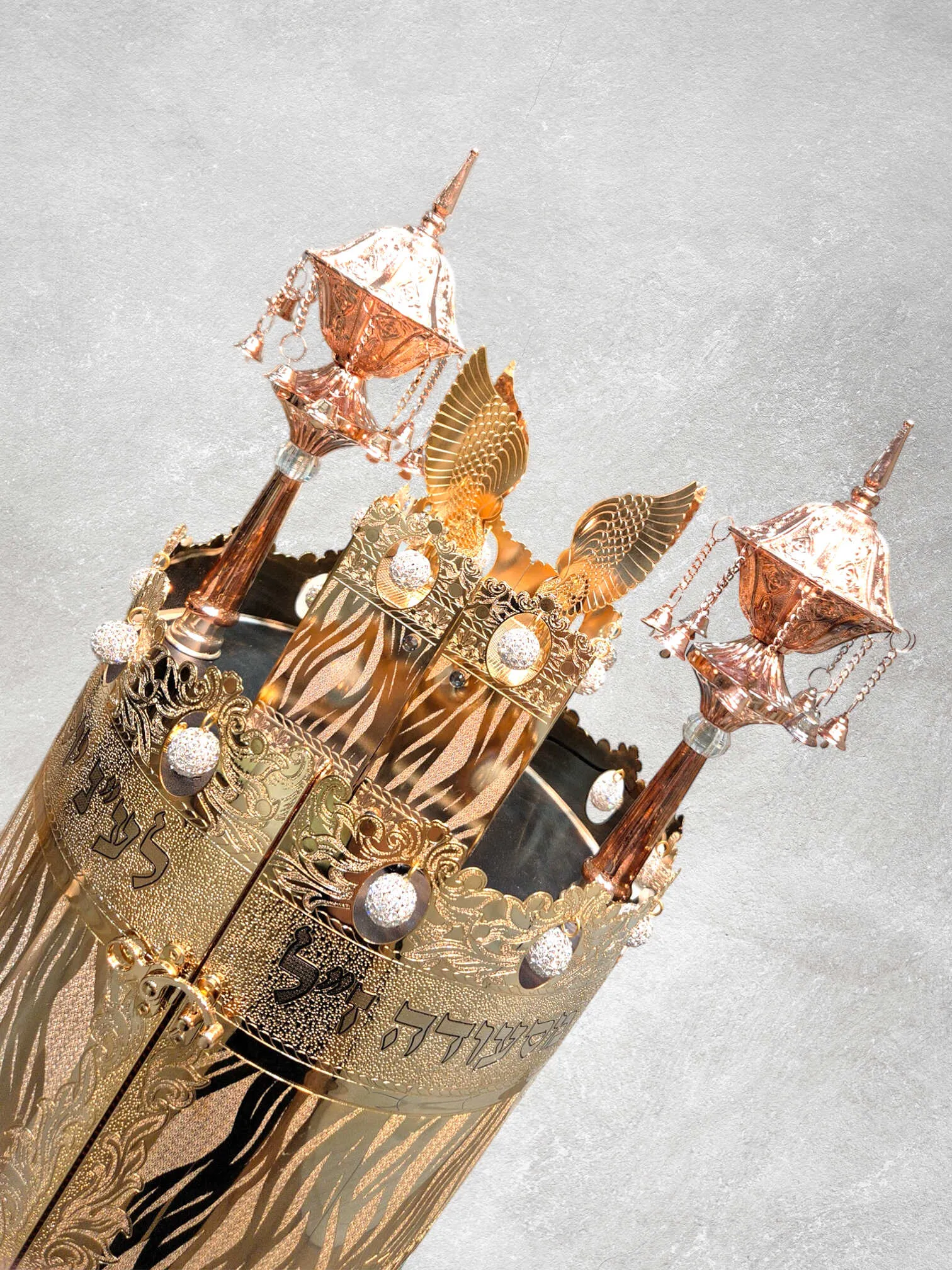 תיק לספר תורה "האש שלי זהב"