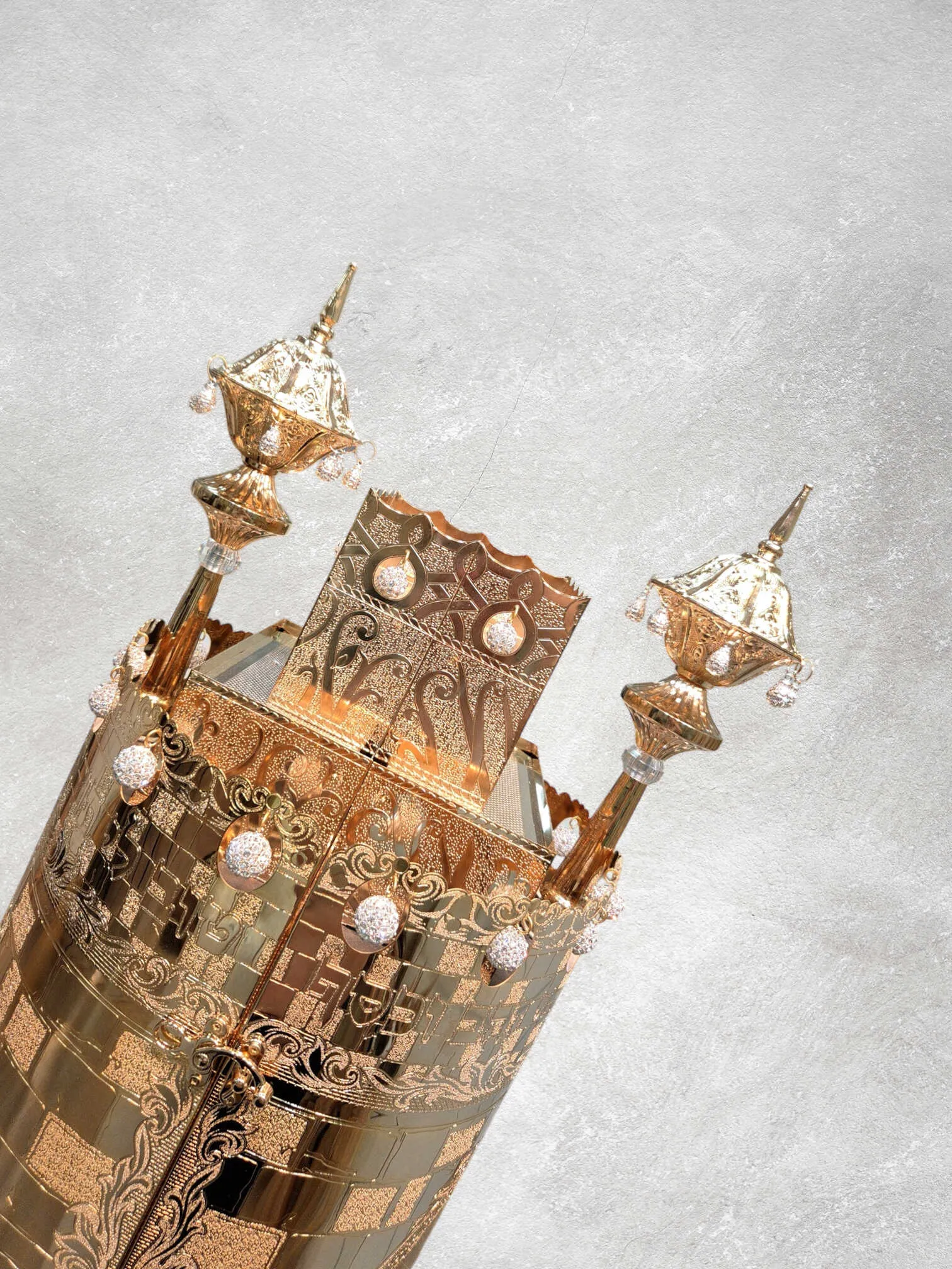 תיק לספר תורה דגם "כותל זהב " ציפוי זהב טהור