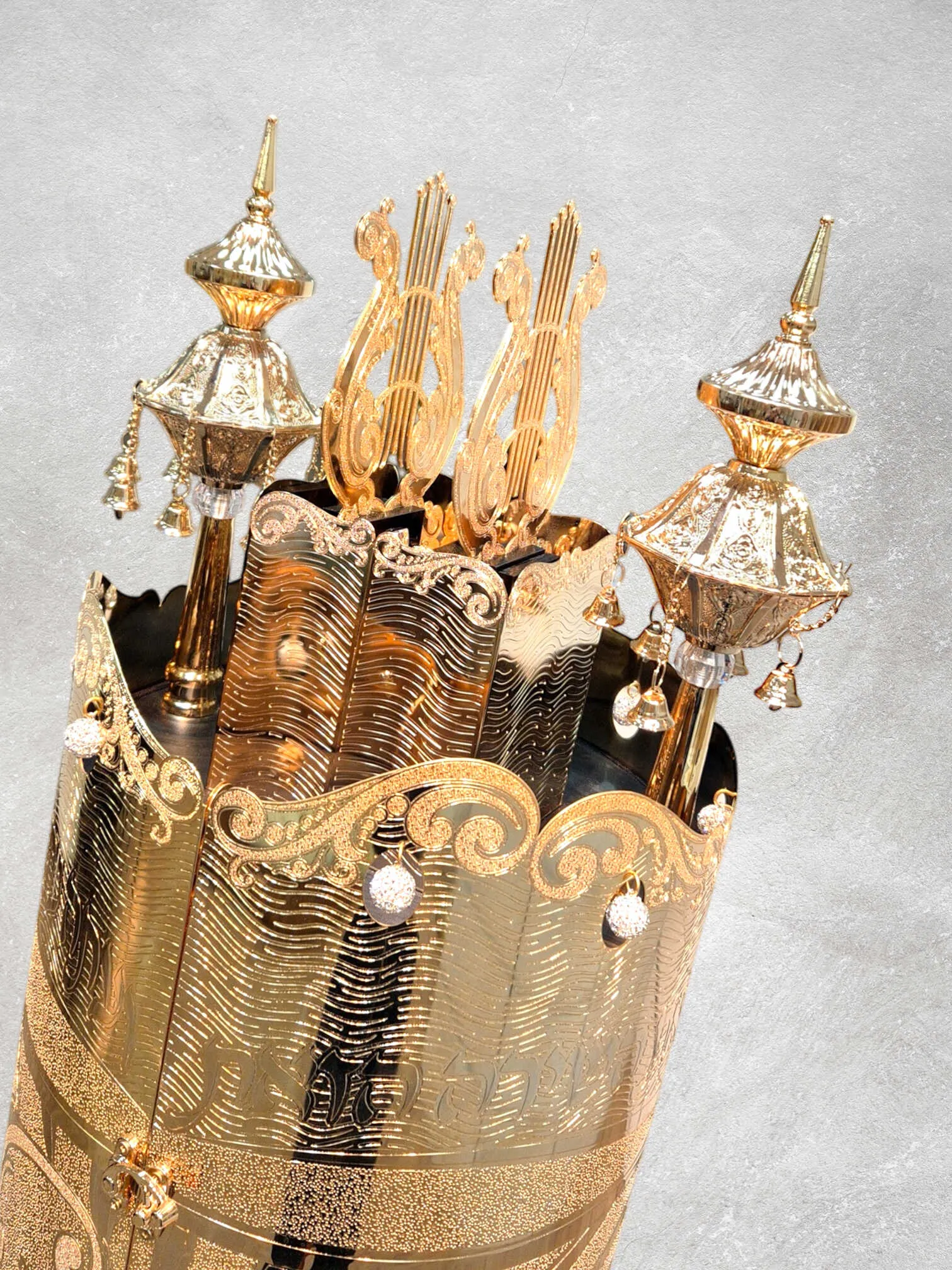 תיק לספר תורה פרימיום דגם "כינור דוד" בעיצוב אומנותי