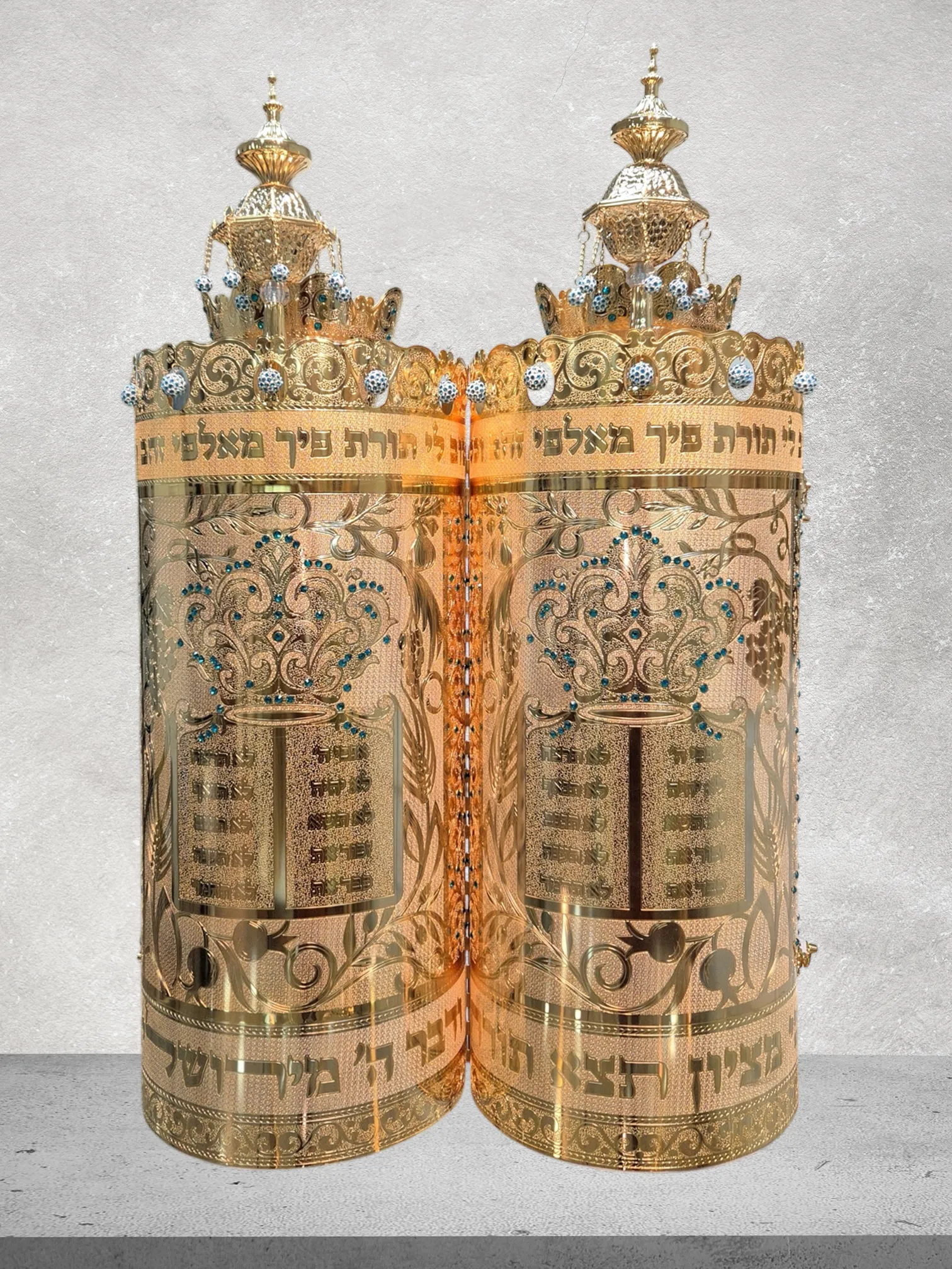 תיק לספר תורה פרימיום דגם “שבעת המינים” בעיצוב אומנותי