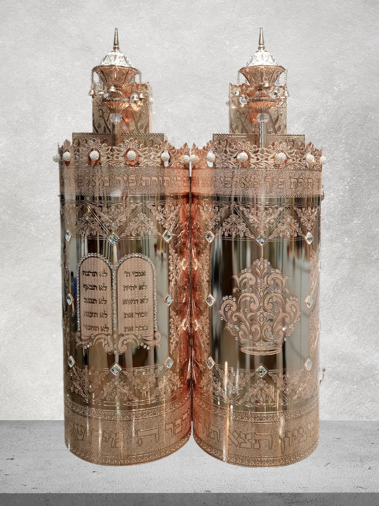 תיק לספר תורה פרימיום דגם "עשרת הדיברות" רוז גולד