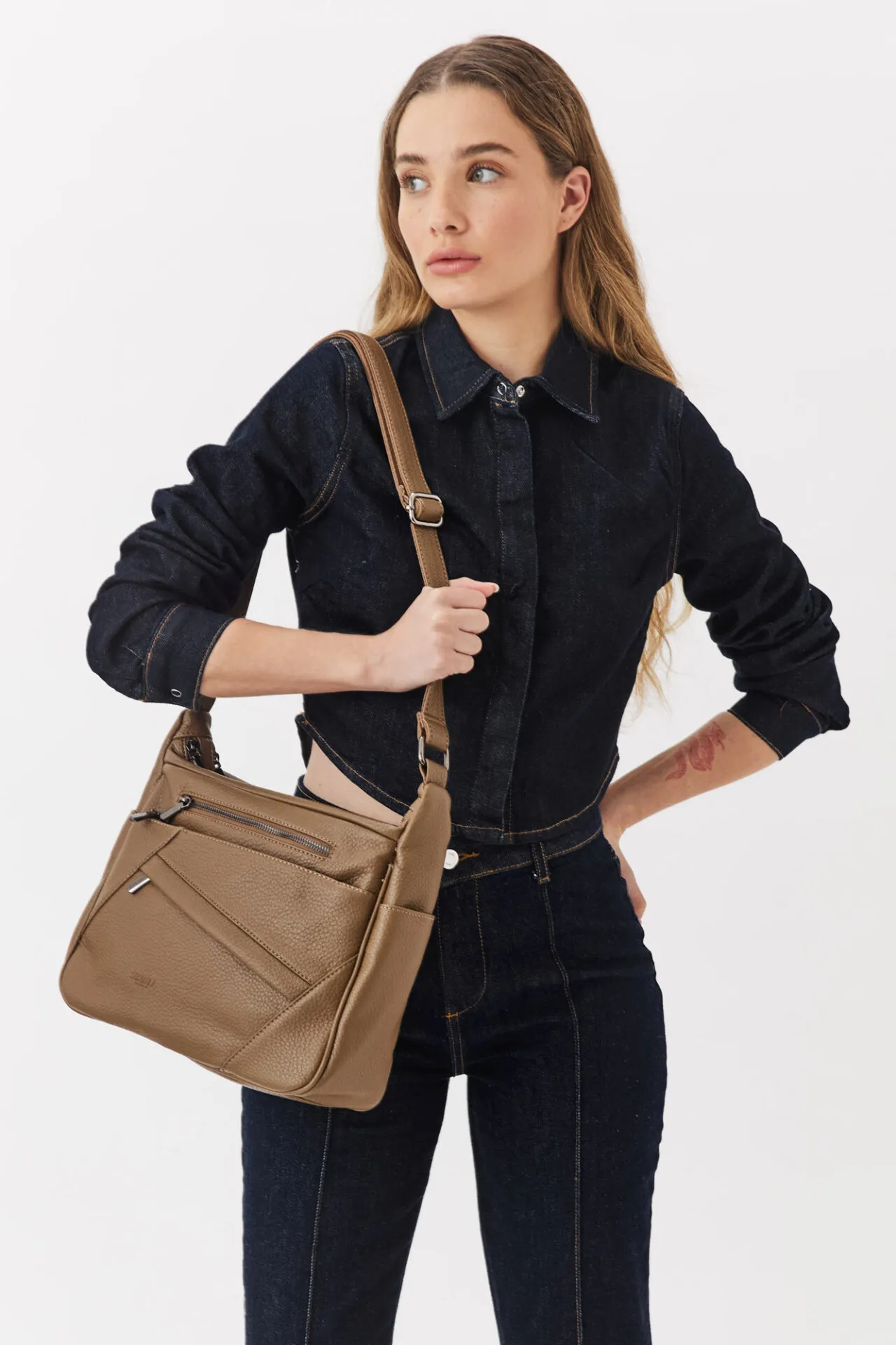 תיק צד model- חום